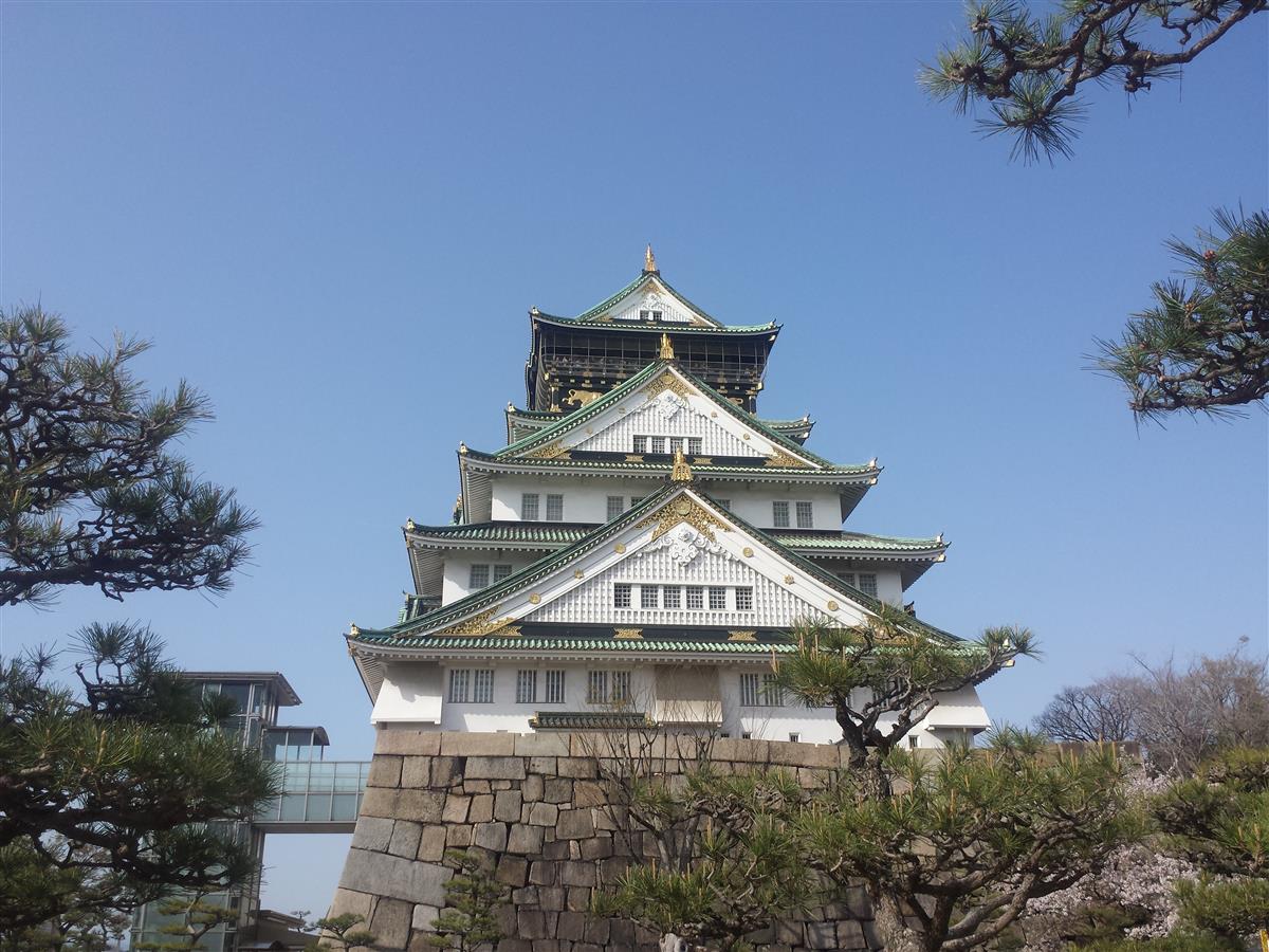 Osaka Castle: A Monument to Unity and Resilience