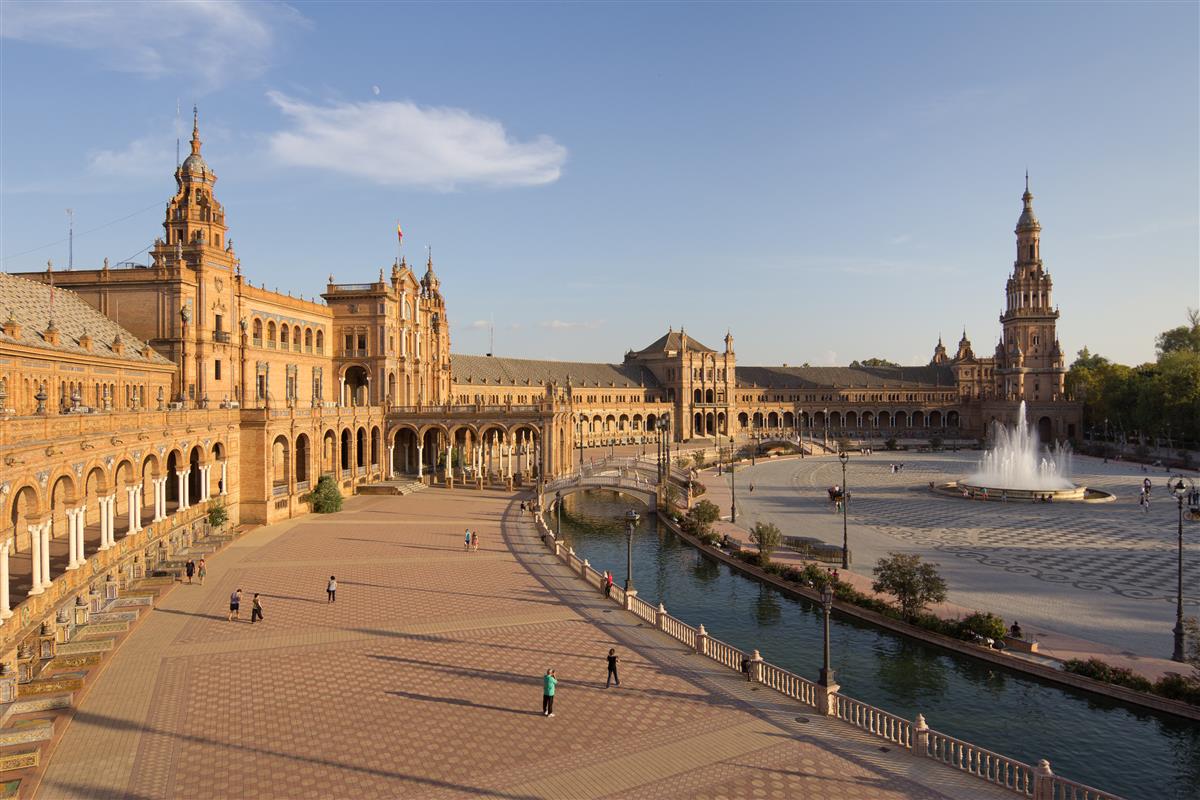 Plaza de España: Seville's Cinematic Grandeur
