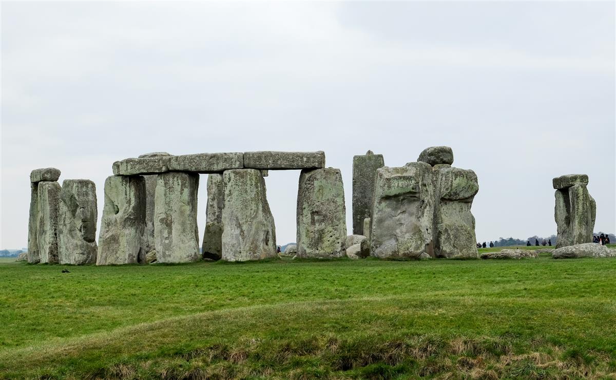 Stonehenge: The Silent Mystery of the Ancients
